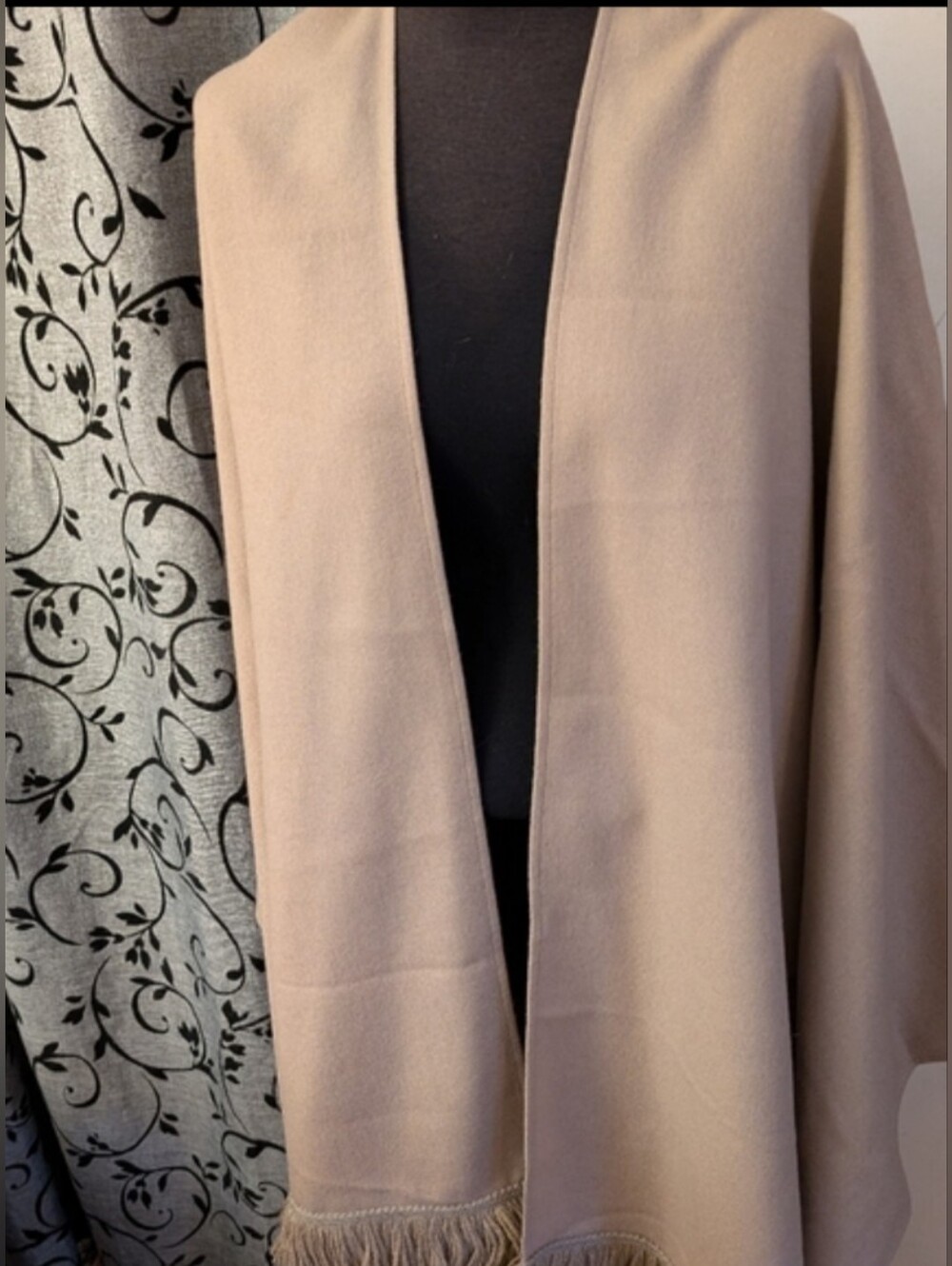 Oleg Cassini 100% wool camel poncho/shawl cape